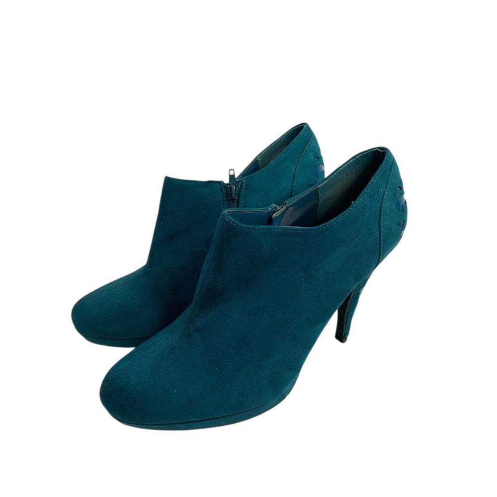 Size 8M Impo Womens Faux Suede Teal Lasercut 4.25" Heel Shoes